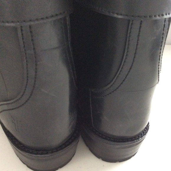 FRYE  Black Rubber Dorado Riding Boot Shearling FITS SIZE 5.5 - Picture 6 of 9